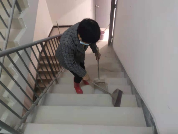 103.jpg