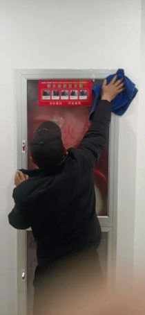 103.jpg